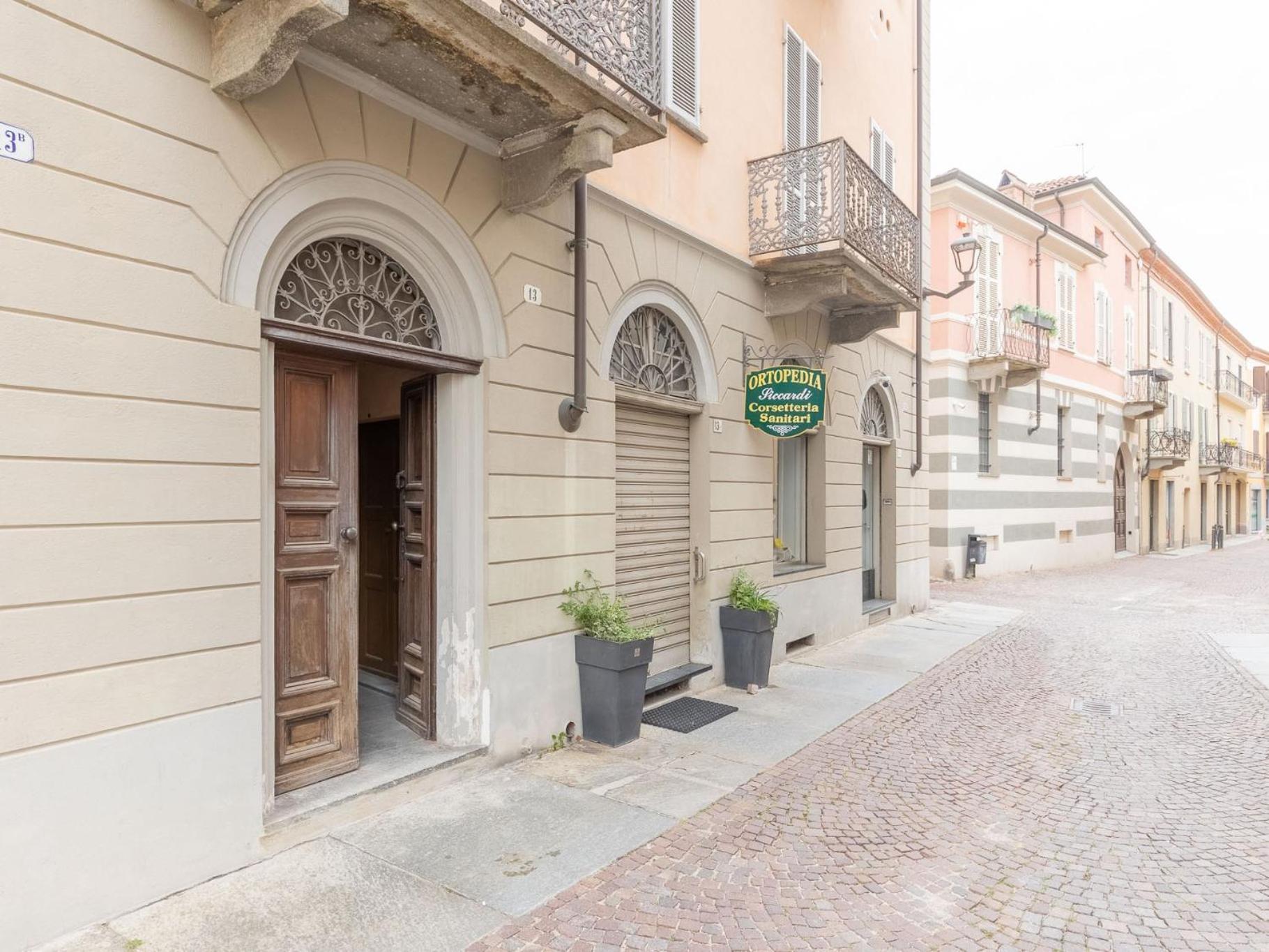 La Barricaia By Holiday World Alba  Exterior photo